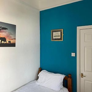 Single Room Private Bathroom